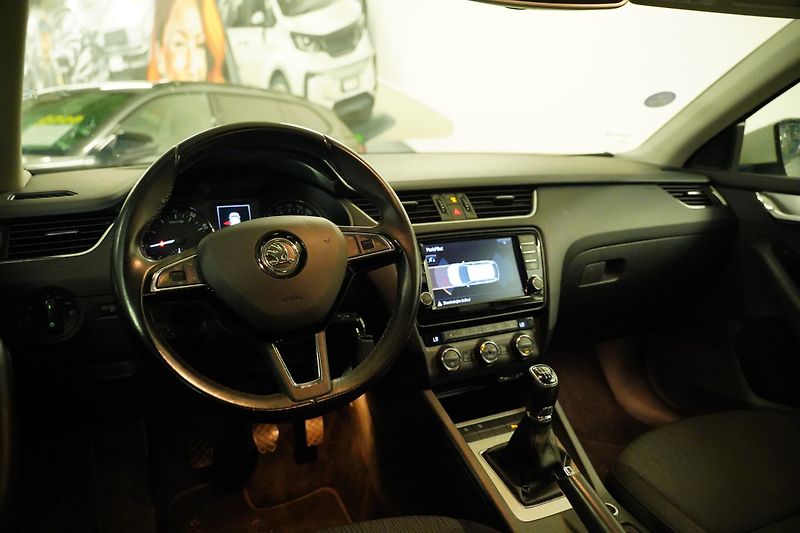 Škoda Octavia - fotka 5 z 6