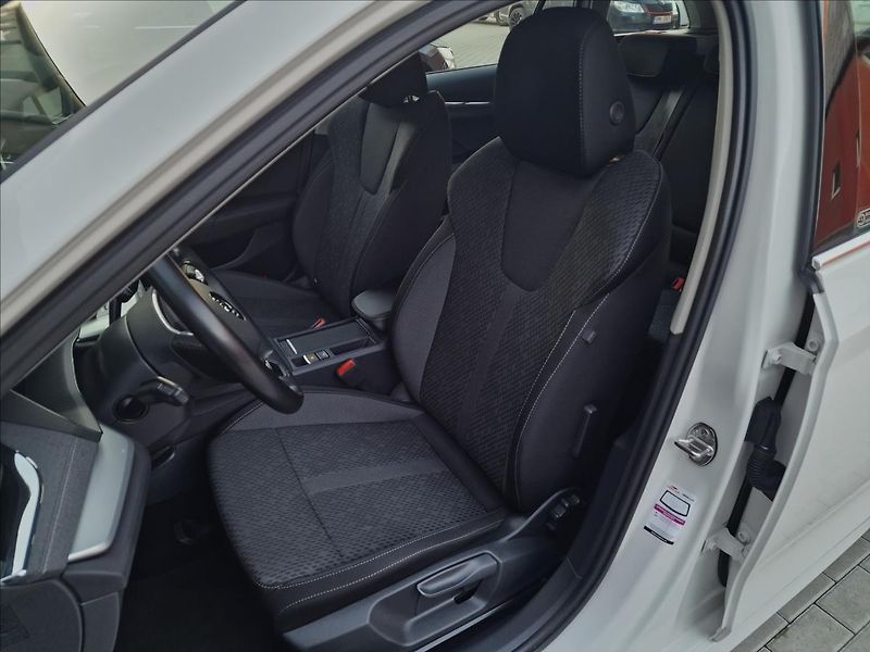 Škoda Octavia 1.0TSI 81kW Style Combi,1.Maj - fotka 38 z 50