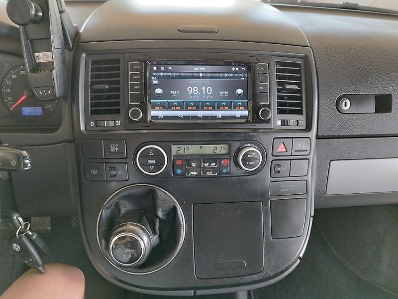 Volkswagen Multivan (2006) TDI,96KW,7MÍST,ALU,TAŽNÝ - fotka 17 z 21