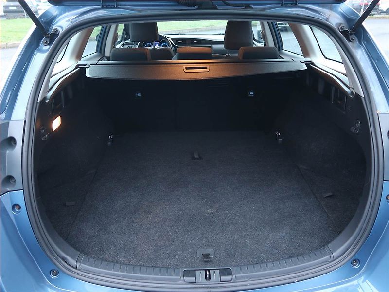 Toyota Auris (2018) 1.6 Valvematic, Serv.kniha - fotka 13 z 15