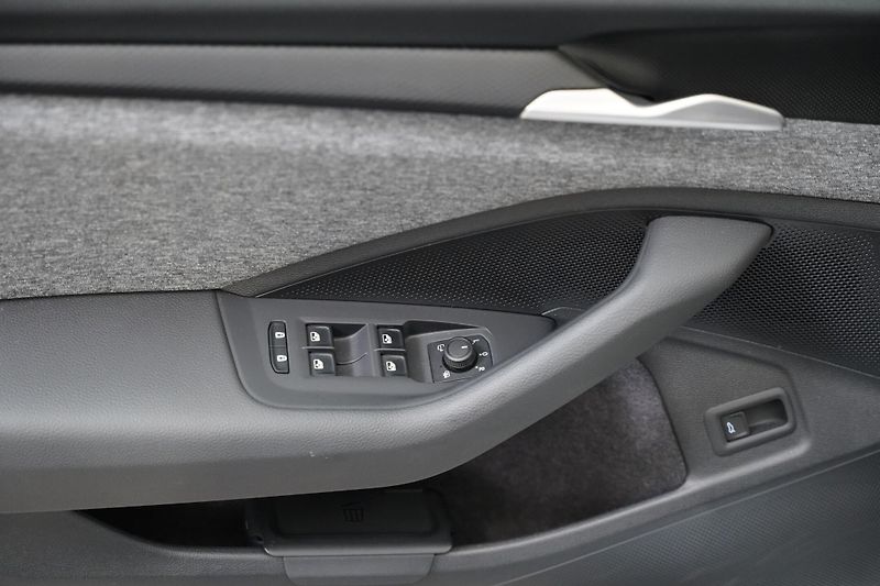 Škoda Superb - fotka 12 z 27