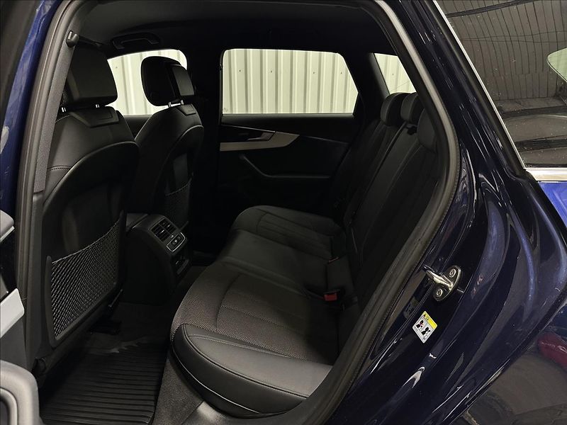 Audi A4 40TFSI Q S-LINE NEZ-TOP MATRIX - fotka 35 z 47