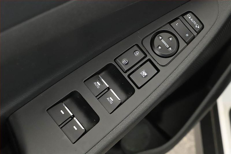 Hyundai Tucson (2018) 1.6 T-GDI, Automat, Navi - fotka 16 z 19