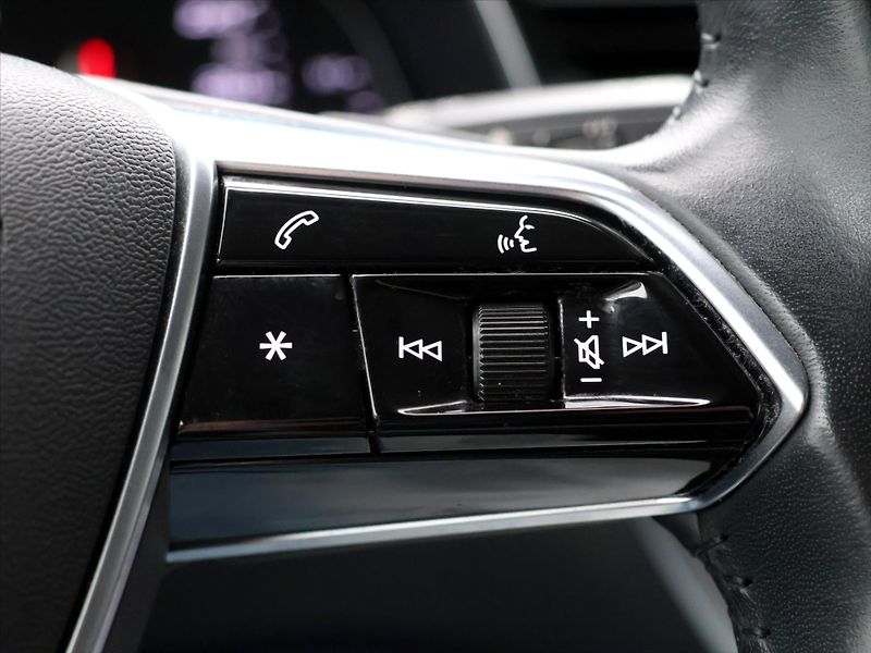 Audi A6 Avant 2.0 TDI 40tdi S-Tronic - fotka 28 z 44