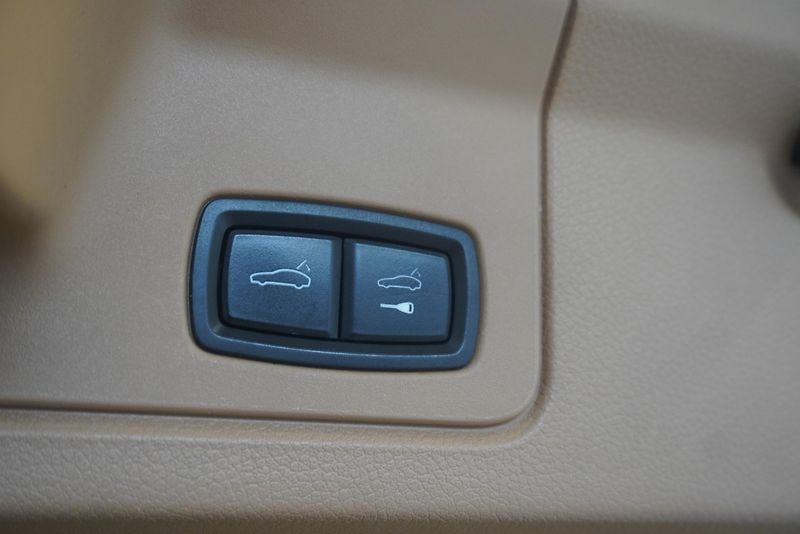 Porsche Panamera  4,8I V8 4WD PD - fotka 14 z 45