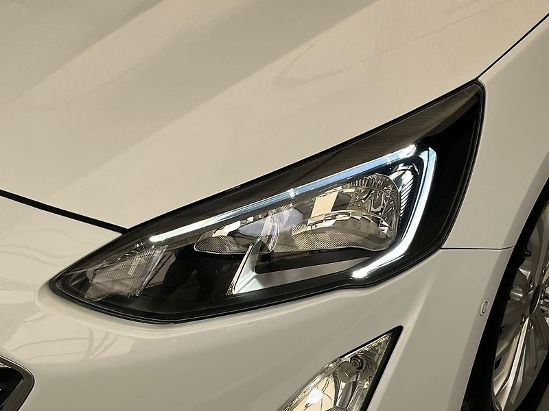 Ford Focus 2.0 EB Titanium manuál 110kW - fotka 38 z 76