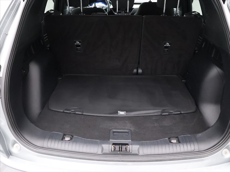 Ford Kuga 2,5 Hybrid 140kW AWD Titanium - fotka 10 z 28