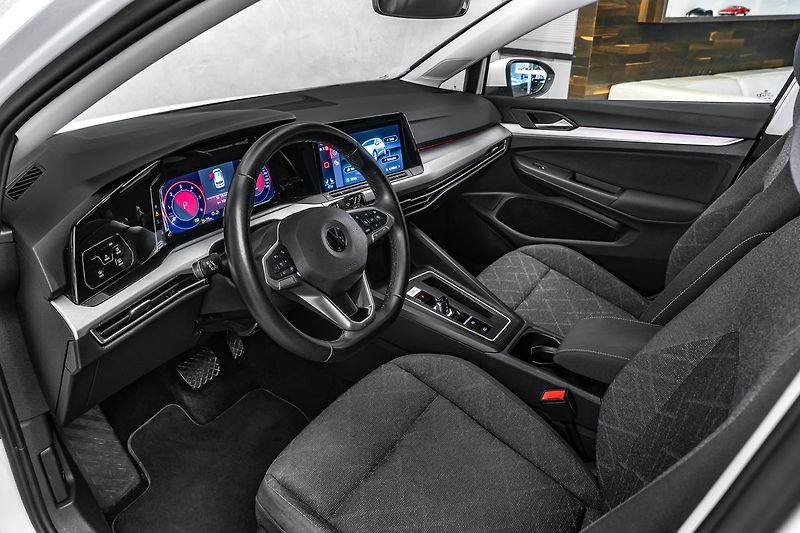 Volkswagen Golf - fotka 10 z 19