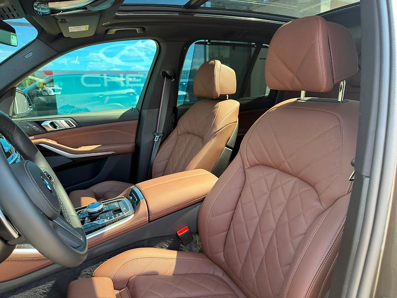 BMW X5 xDrive 30d - fotka 14 z 21