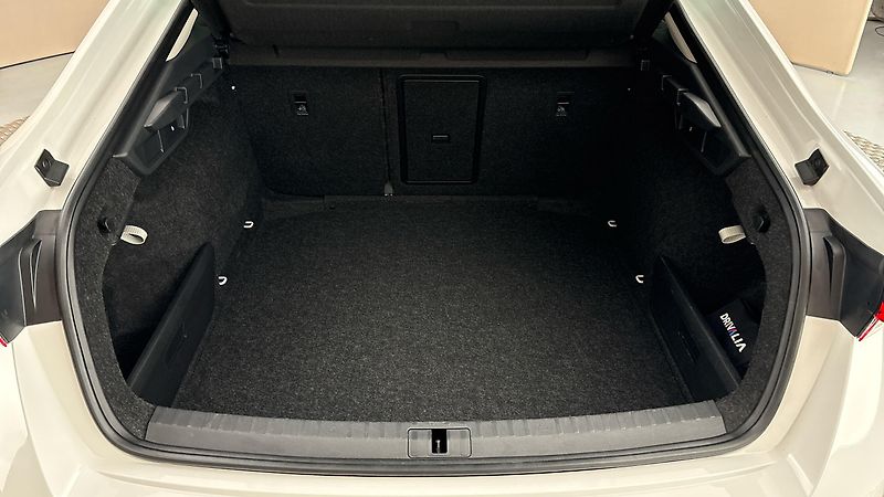 Škoda Octavia 2.0 TDI DSG Style - fotka 17 z 29