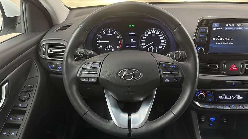 Hyundai i30 1.0 T-GDI Smart Kombi - fotka 9 z 26