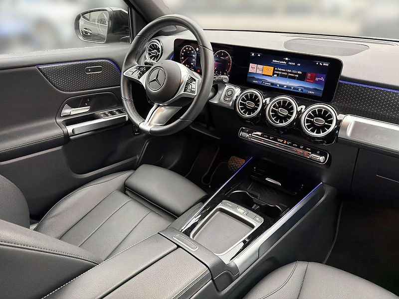 Mercedes-Benz GLB 200d 4MATIC, CZ - fotka 12 z 18