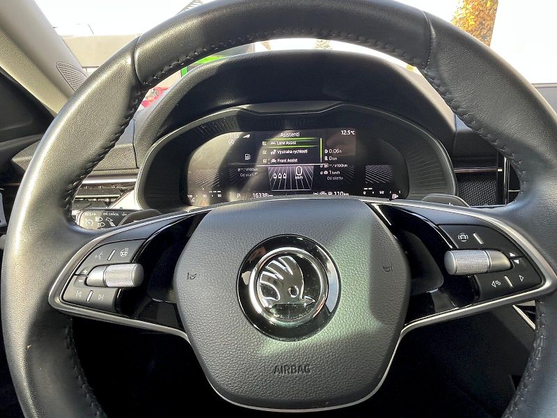 Škoda Scala (2024) 1.0 TSI 85kW Top Selection DSG - fotka 20 z 27