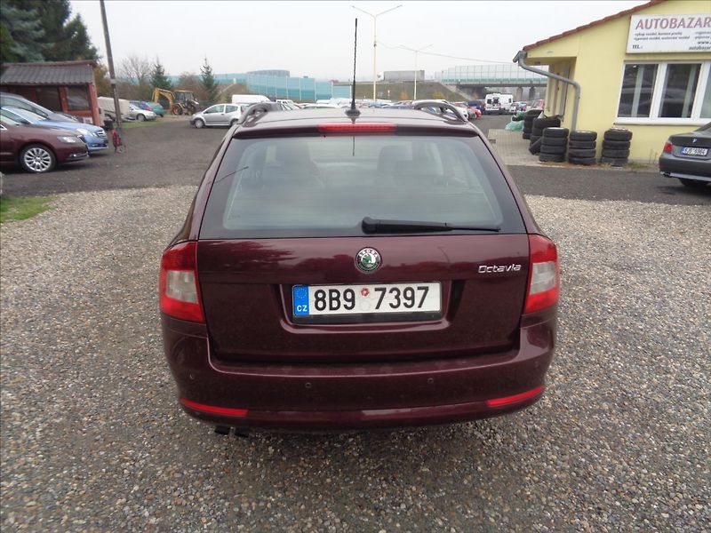Škoda Octavia 2,0 Laurin Klement - fotka 6 z 19