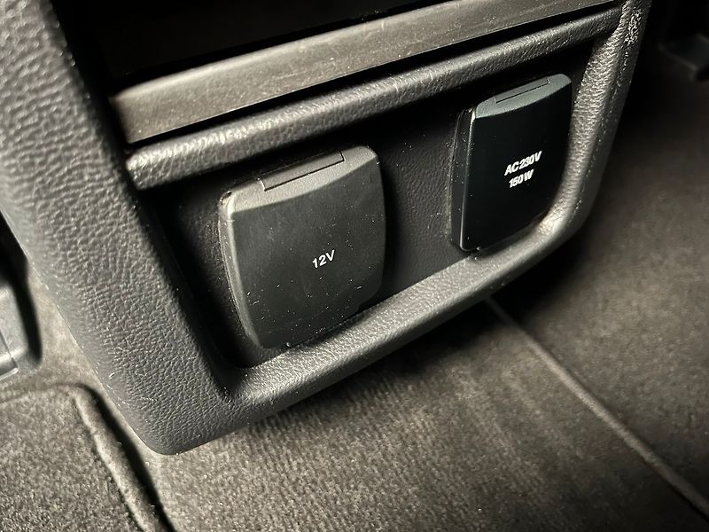 Ford Galaxy (2023) 2.5 HEV Titanium 7míst - fotka 29 z 69