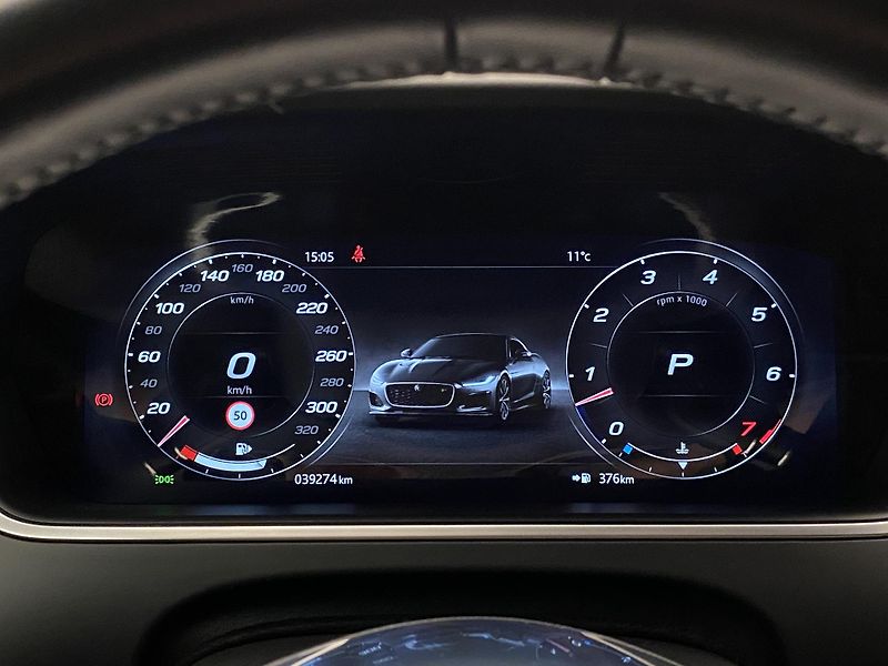 Jaguar F-Type R 5.0 423kW AWD AUT CZ - fotka 21 z 41