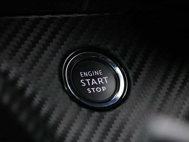 Peugeot 2008 1,2 PT114kW CZ GT-line - fotka 25 z 40