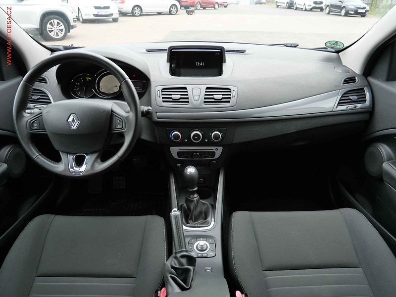Renault Mégane (2016) 1.5 dCi, Limited, navi - fotka 8 z 21