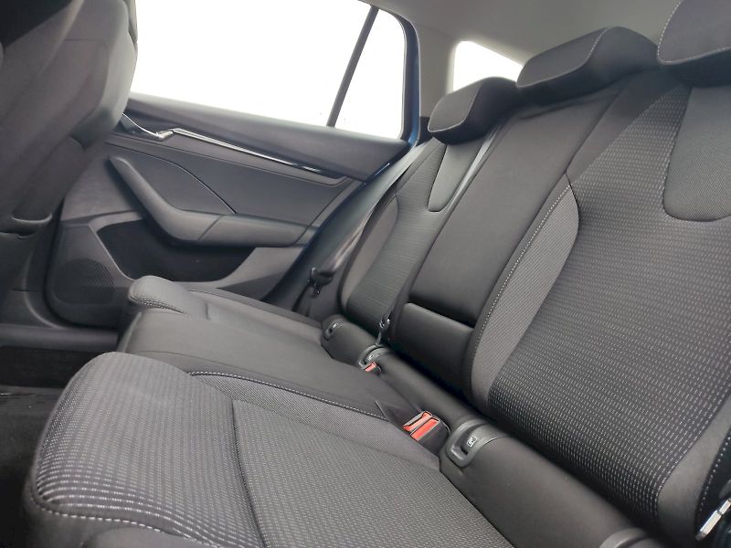 Škoda Octavia (2021) Combi Ambition Plus 2,0 Tdi 85 - fotka 23 z 33