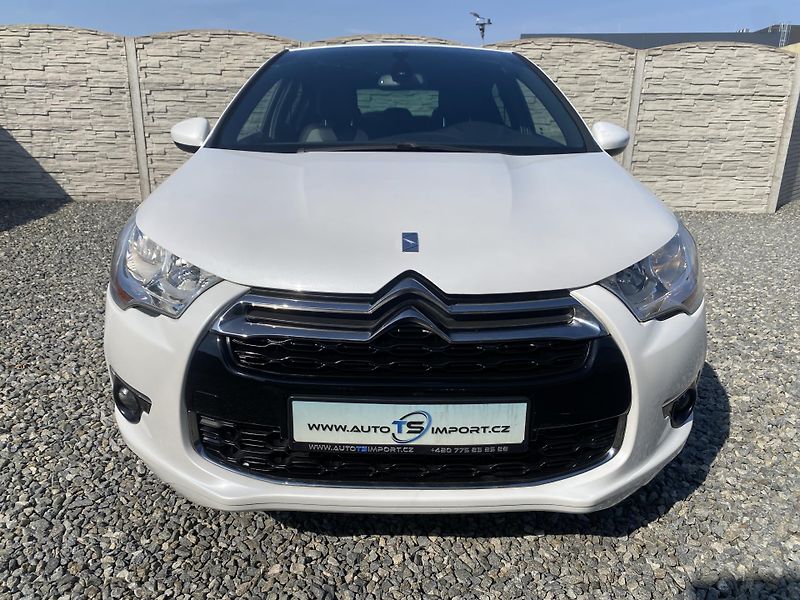Citroën DS4 1.6i 16V 120PS EXCLUSIVE TOP!! - fotka 7 z 160