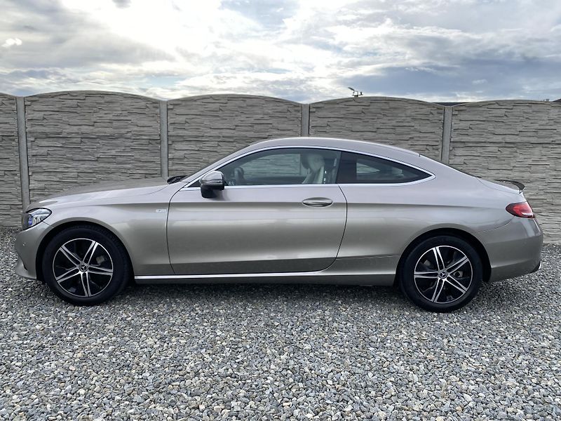 Mercedes-Benz Třídy C C 400 COUPE 4MATIC 51.000KM - fotka 1 z 149