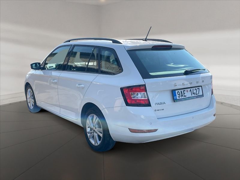 Škoda Fabia 1,0 TSI 70 Ambition - fotka 4 z 11