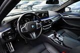 BMW Řada 5 540i xDrive/Lasery,HUD/335PS - náhled 23
