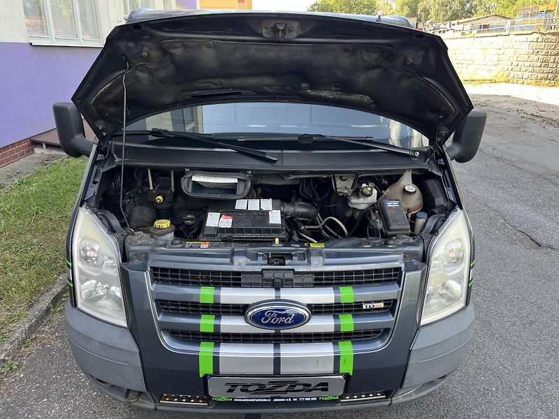 Ford Transit 2,2 TDCi EUROLINE /7-míst/  - fotka 27 z 29