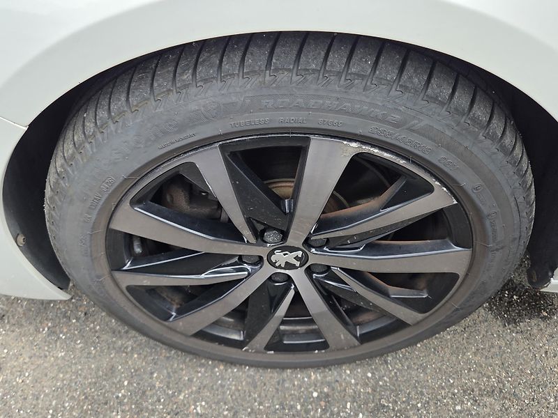 Peugeot 508 (2019) 2.0 BHDi 160 GT line EAT8 - fotka 32 z 34