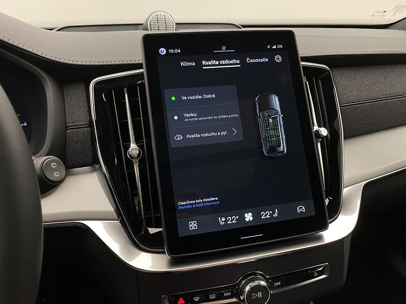 Volvo XC90 T8 RECHARGE BLACK EDITION 7m - fotka 47 z 70