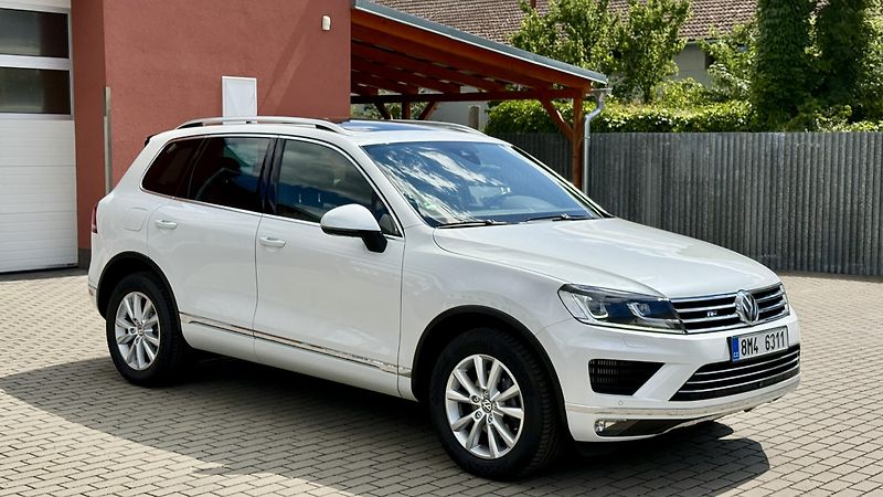 Volkswagen Touareg 3.0TDi*193kW*R-LINE*PERLEŤ - fotka 6 z 35