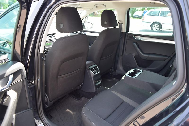 Škoda Octavia (2018) 1.6TDI 85kw DSG AMBITION APP  - fotka 16 z 42