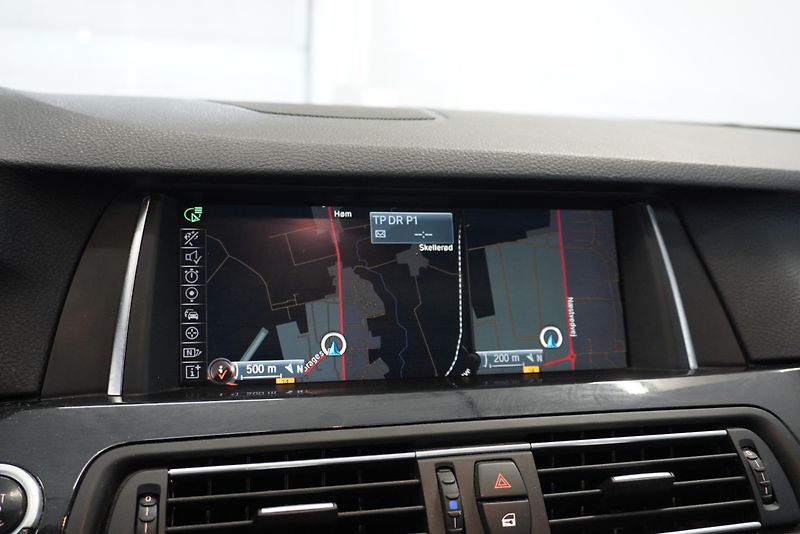 BMW Řada 5 520D 140kW AUTOMAT - fotka 17 z 31