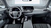 Lexus ES.