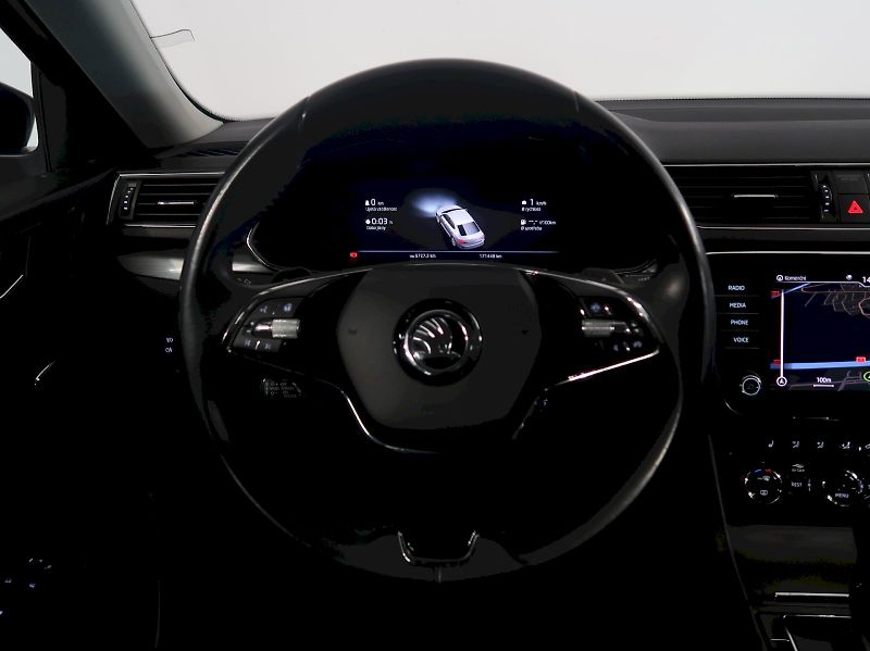 Škoda Superb (2021) STYLE 1.5TSI 110KW DSG - fotka 17 z 37