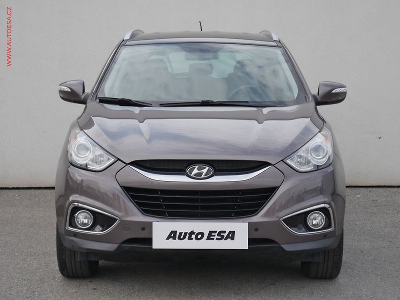 Hyundai ix35 (2012) 2.0CRDi 4x4, 1.maj,ČR, AC - fotka 2 z 24