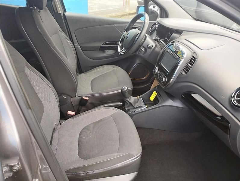 Renault Captur 1,5 DCi 66KW NAVI,DIGI KLIMA - fotka 8 z 20