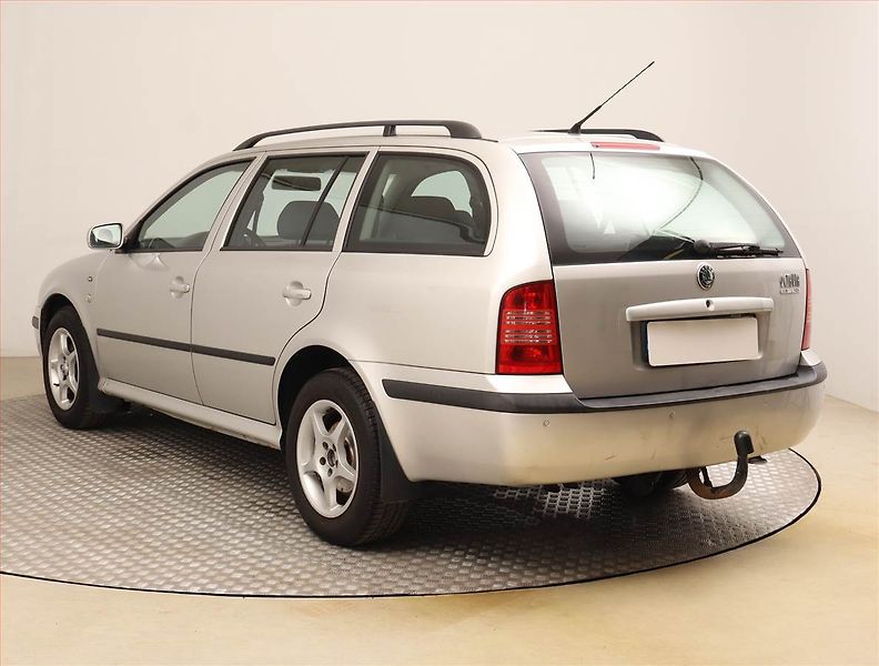 Škoda Octavia (2004) Ambiente 1.9 TDI, po STK - fotka 4 z 16