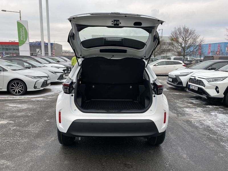 Toyota Yaris Cross 1.5 Hybrid Comfort ODBĚR 9/26 - fotka 5 z 27