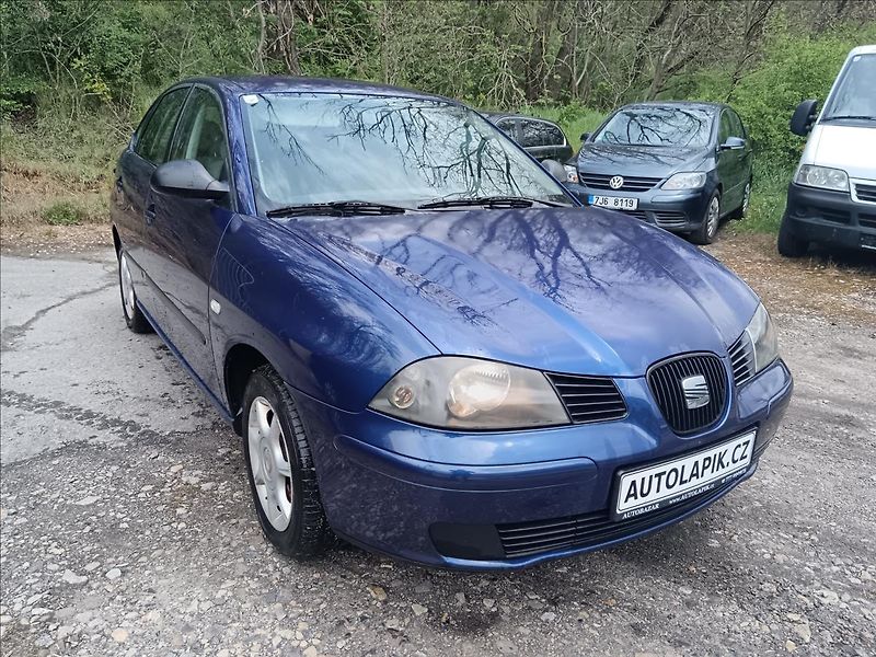 Seat Ibiza 1,9 SDi  Stella - fotka 17 z 23