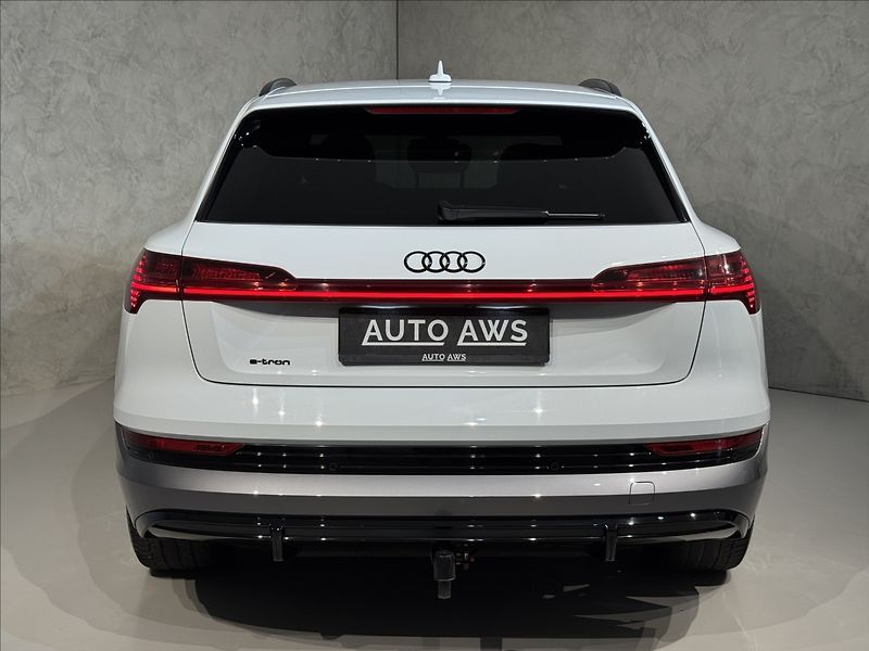 Audi e-tron S-Line Digital LED Záruka - fotka 11 z 49
