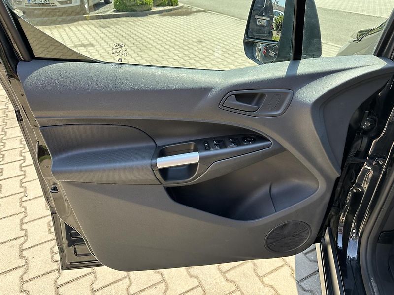 Ford Tourneo Connect (2015) GRAND - 7MÍST - L2 -DIGIKLIMA - fotka 38 z 61