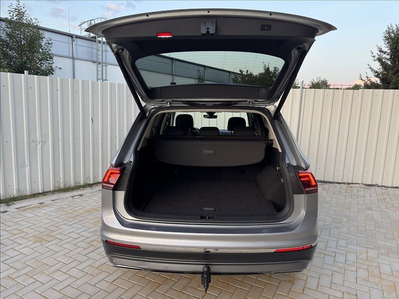 Volkswagen Tiguan Allspace 2,0 TDI DSG 4MOT HIGHLINE ČR - fotka 12 z 50