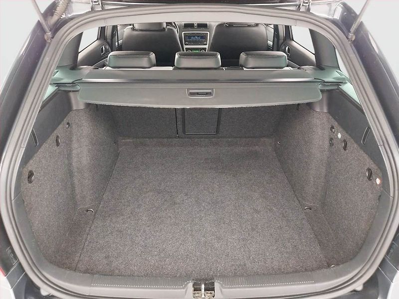Škoda Octavia (2010) RS 2.0 TSI, Xenony, Tempomat - fotka 14 z 20