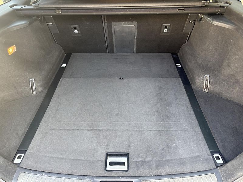 Toyota Avensis (2015) 1.8VVTi, 108kW, REZERVACE - fotka 17 z 17