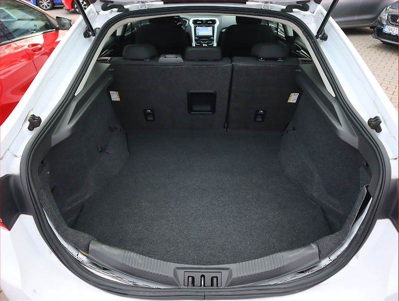 Ford Mondeo (2018) 1.5 TDCi, Serv.kniha, Navi - fotka 14 z 21