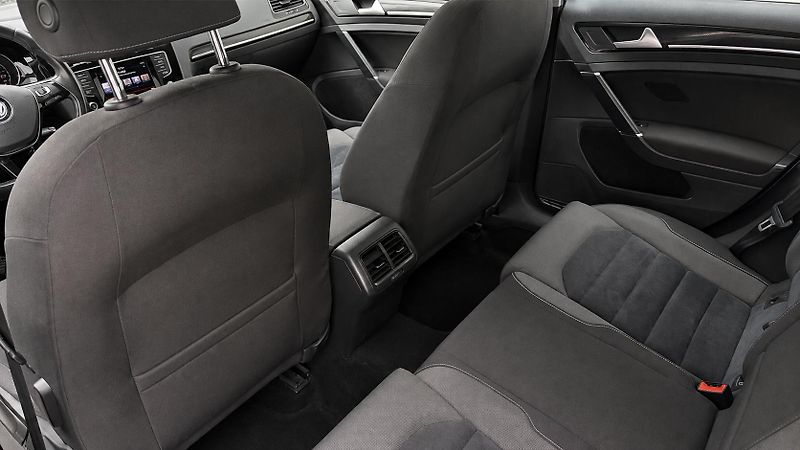 Volkswagen Golf (2013) Golf VII Variant Highline 1.4  - fotka 8 z 19