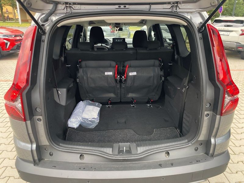 Dacia Jogger (2025) Expression Eco-G 100 7 míst - fotka 7 z 19
