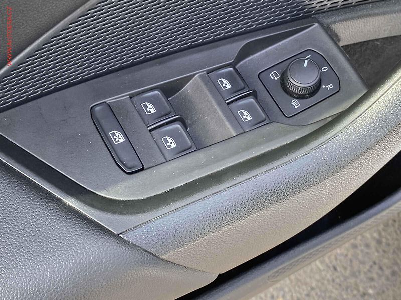 Škoda Octavia (2023) 2.0 TDi, Style, DSG, Webasto - fotka 11 z 20