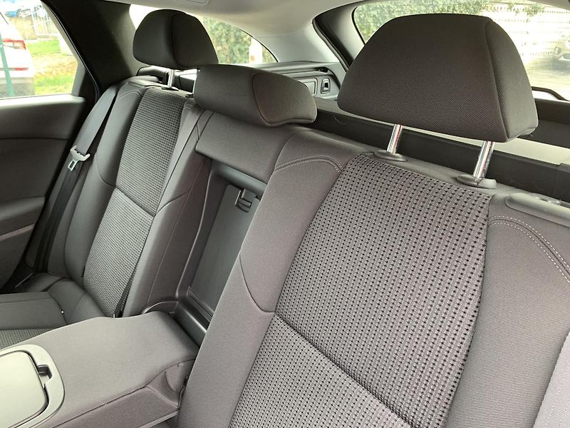 Peugeot 508 SW 2.0HDi PANORAMA NAVI KLIMA - fotka 29 z 45